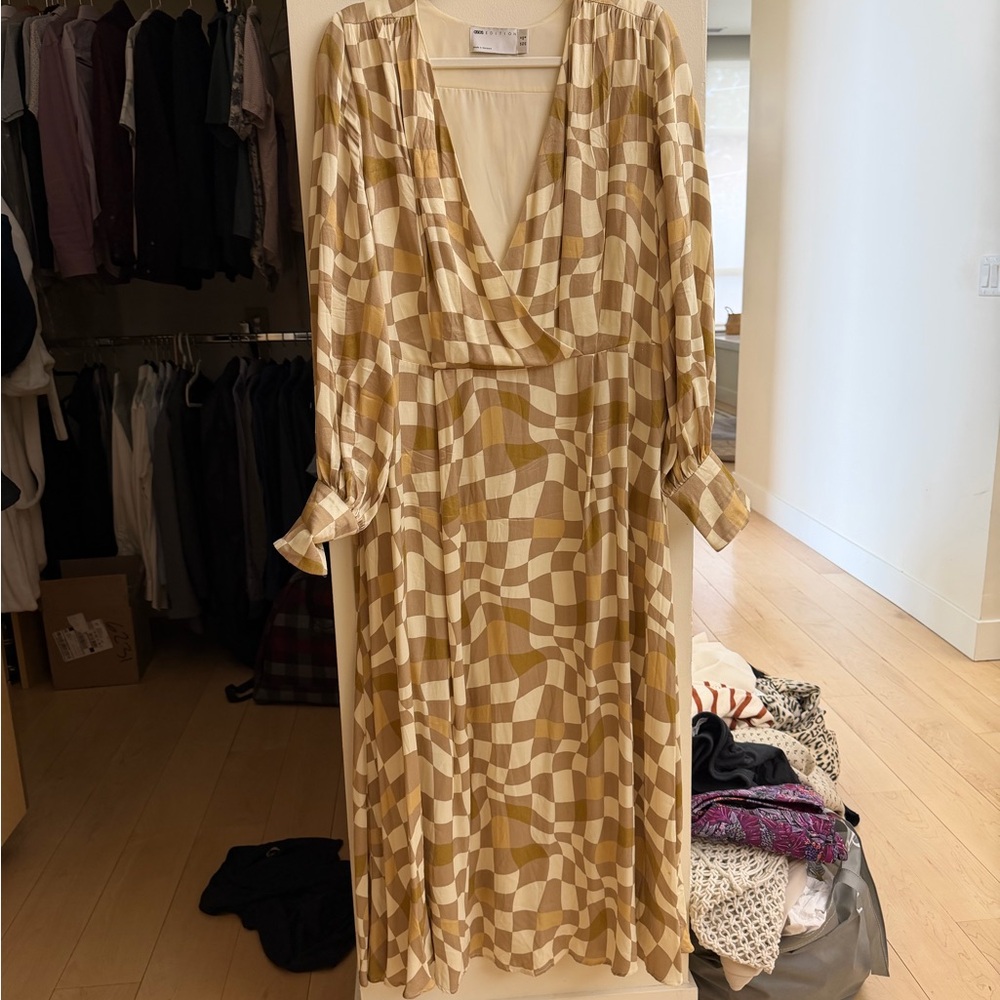 ASOS Edition Chic Long Sleeve Geometric Dress